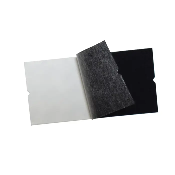 Rouleau de feutre en tissu noir avec colle auto-adhésive