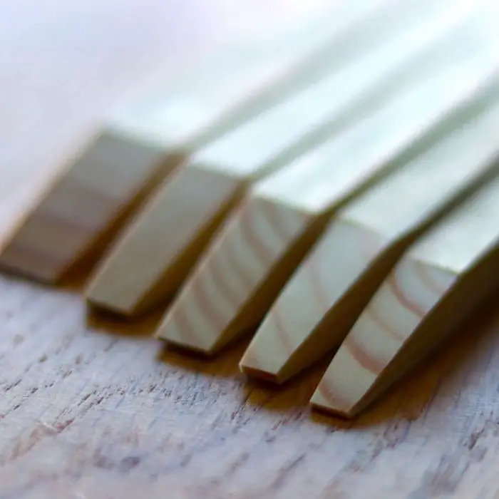 Outil de lissage de mastic
