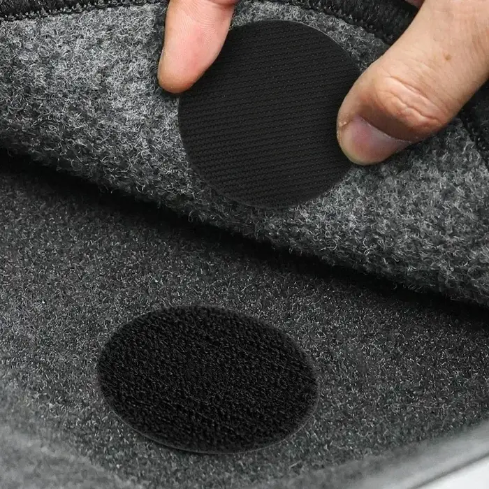 Bande adhésive double face noire pour usage domestique
