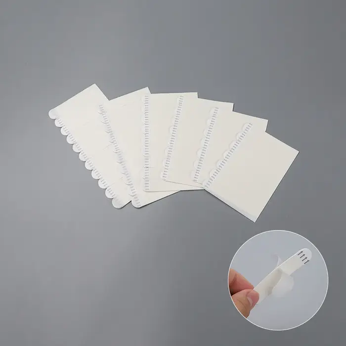 Bandes adhésives sans perçage pour cadres