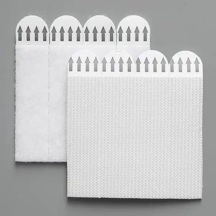 Bande adhésive amovible à boucle à crochet
