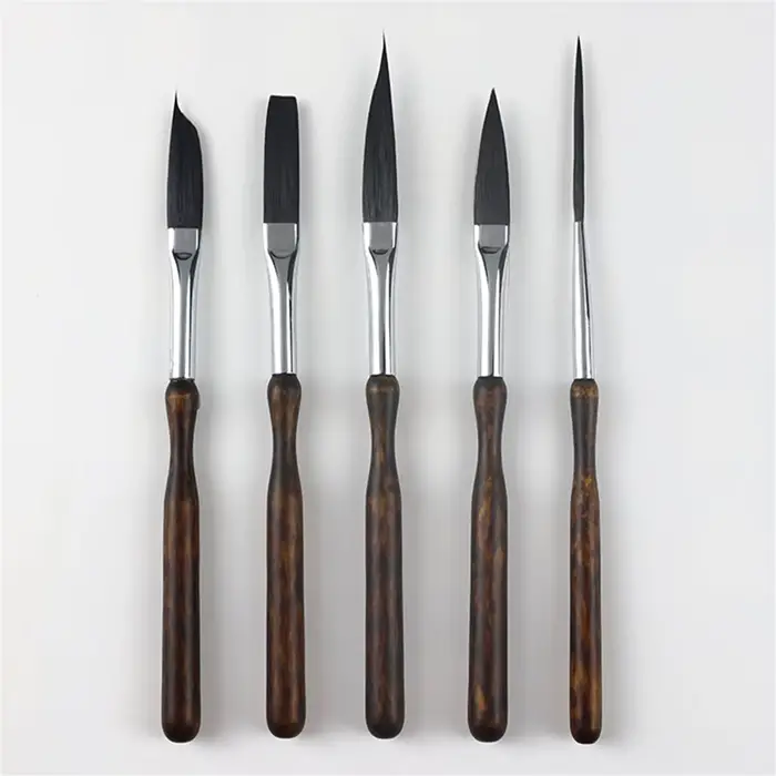 Ensemble de 5 pinceaux à rayures pour l'art professionnel et la précision