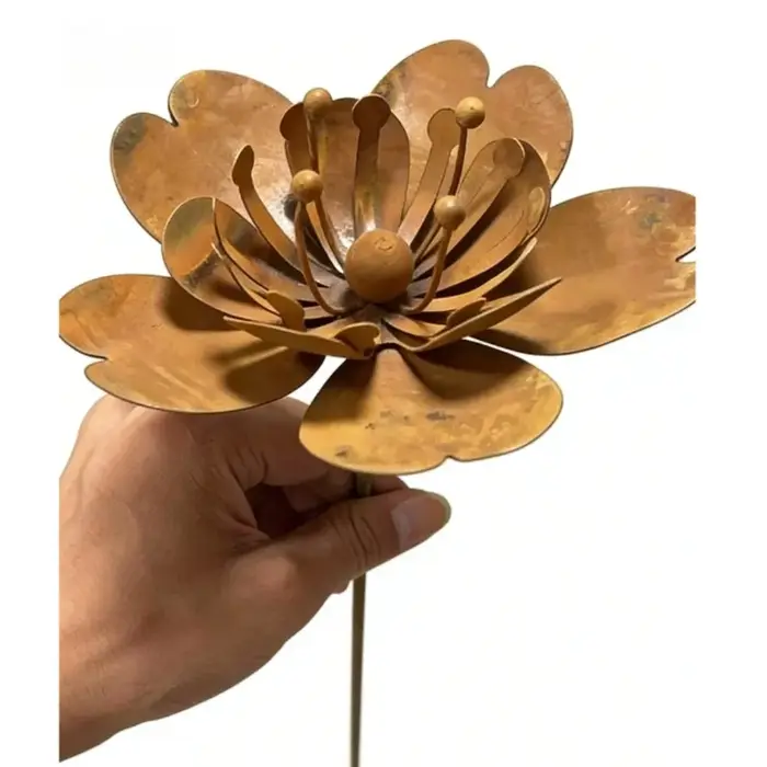 Décoration de jardin rustique florale en fonte