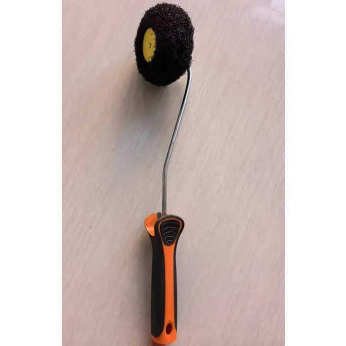 Rouleau de peinture en forme de citrouille pour coins et bordures