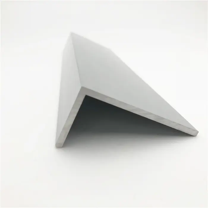 Profilé de bordure triangulaire en aluminium