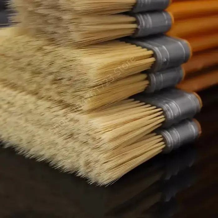 Brosse à peinture murale avec manche en plastique