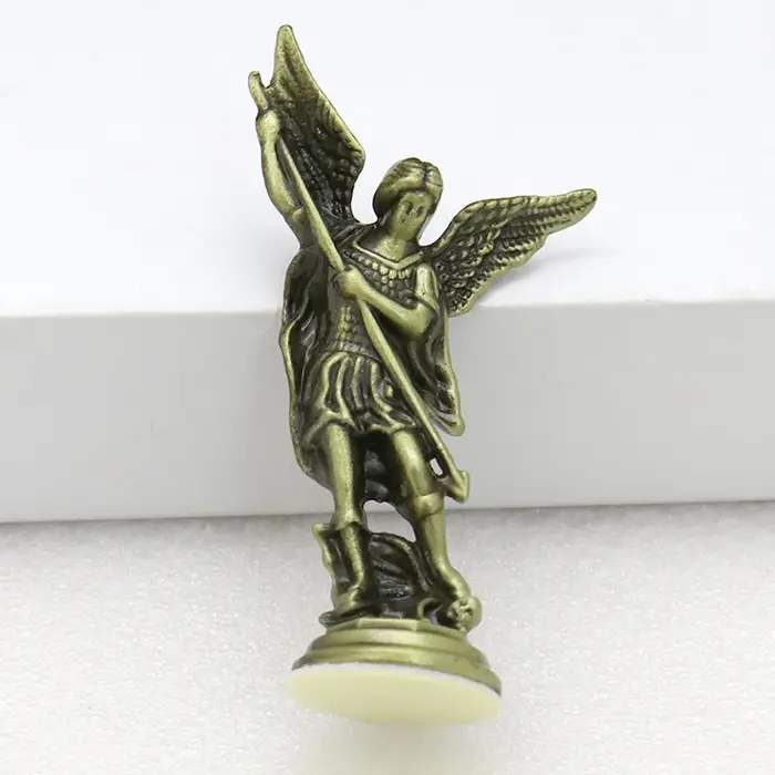 Figurine chrétienne Saint Michel