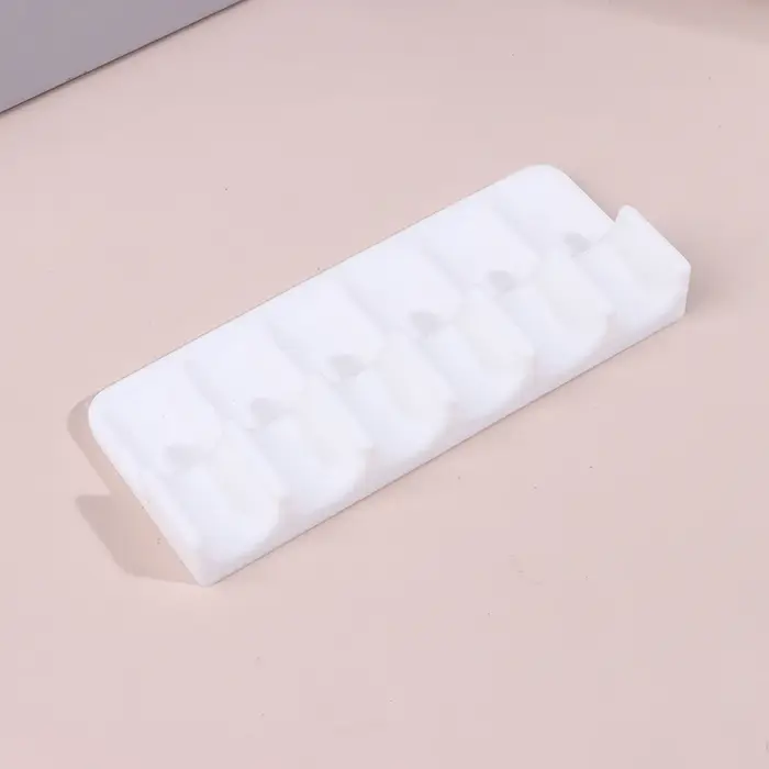 Porte-pinceaux en plastique