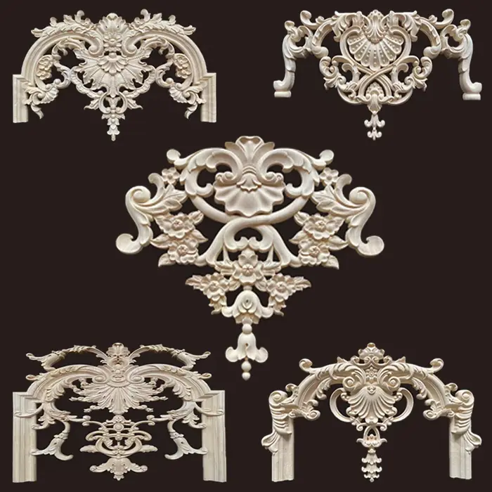 Applique longue sculptée en bois