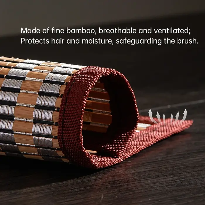 Rouleau de pinceaux de calligraphie en bambou