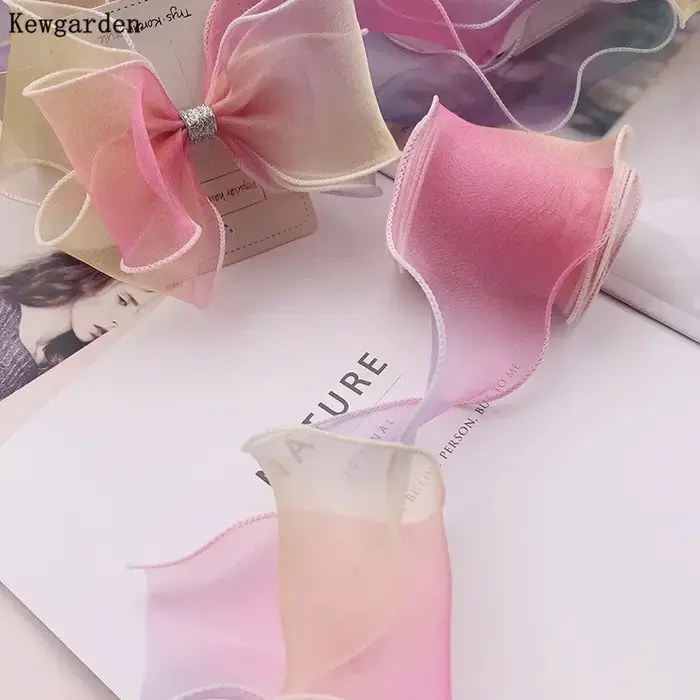 Kewgarden – rubans en Organza arc-en-ciel