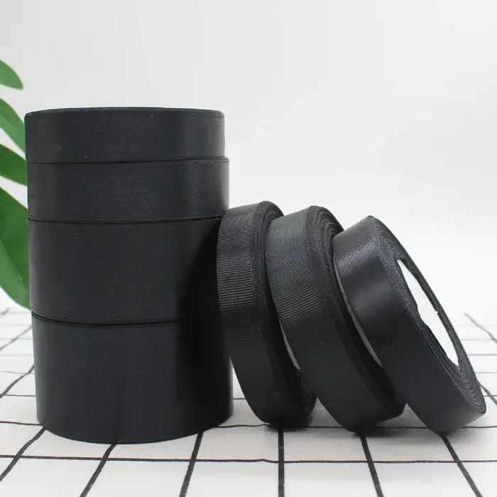 Rubans en Satin noir de 25Yards