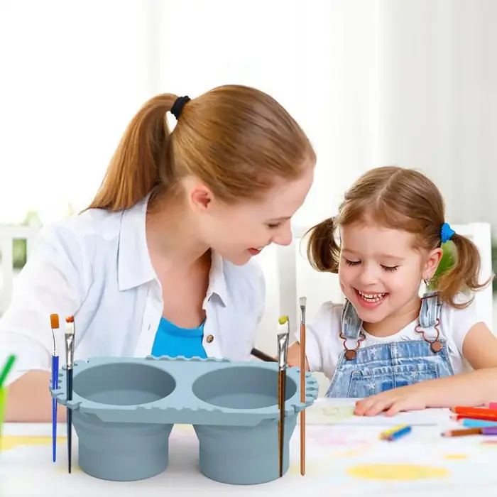 Gobelet pliable pour nettoyer les pinceaux à peinture acrylique