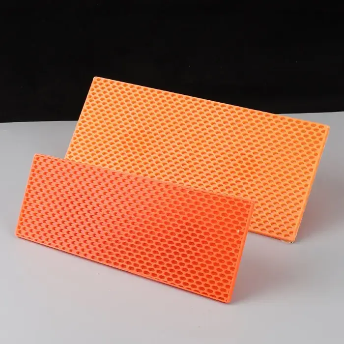 Planche de plâtrage en plastique